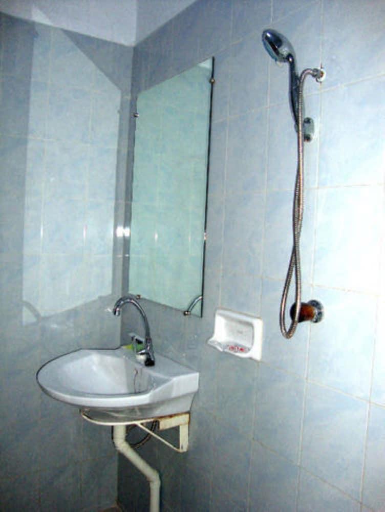 Aung Tha Pyay Hotel 3 Yangon Exterior photo